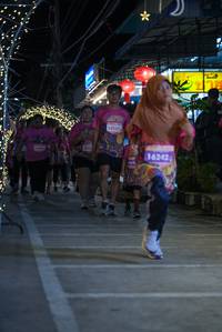 BIB: 18337, 16242
                            <button type="button" onclick="openModal(24677622)" class="btn btn-primary btn-sm float-right btn-popup" data-toggle="modal" data-target=".modal-high-quality">
                        <i class="fas fa-shopping-cart"></i> Add to Cart
                    </button>
                                            <button type="button" onclick="isThisMe(24677622, true)" class="btn btn-success btn-sm float-right btn-popup btn-isme hidden" data-toggle="tooltip" data-placement="bottom" title="นี่คือรูปของคุณใช่ไหม คลิกที่นี่เพื่อเอาเข้าอัลบั้ม">
                        <i class="fas fa-plus"></i> Add to album
                    </button>
                    <button type="button" onclick="isThisMe(24677622, false)" class="btn btn-warning btn-sm float-right btn-popup btn-isnotme hidden">
                        <i class="fas fa-ban"></i> Remove from album
                    </button>